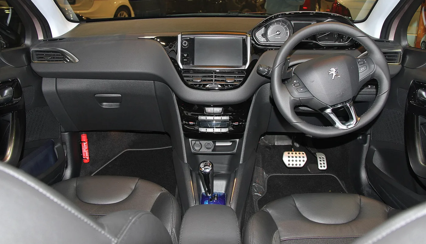Intérieur Peugeot 208 avec i-Cockpit Intérieur Peugeot 208